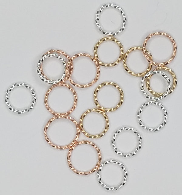 Round cartilage  piercing mini hoop single earring with twisted wire