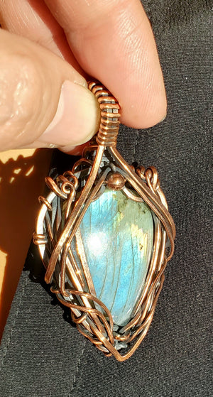 Chatoyant Labradorite Gemstone Pendant