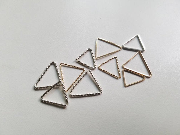 Triangular Shape Earring -Cartilage Ring in 20, 18, 16 gauge