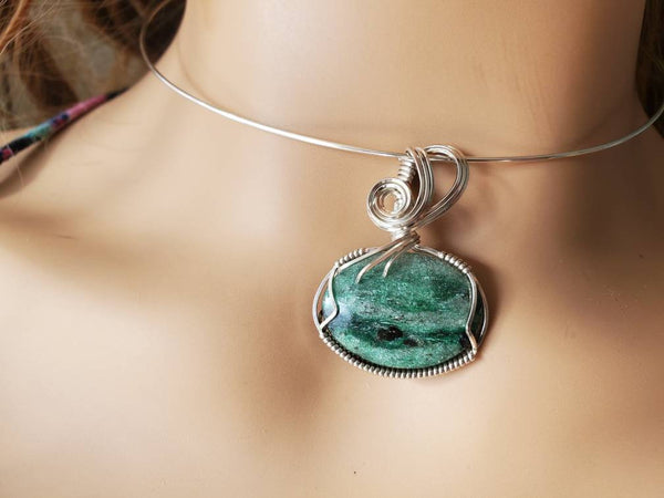 Sparkley Green Fuschite Gemstone Hand-Sculpted in Argentium Sterling Silver (tarnish resistant) wire